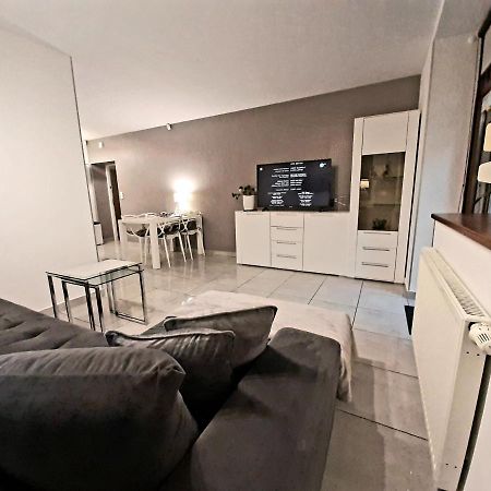 Apartamenty Aleksandry Apartament Przy Parku 斯维诺乌伊希切 外观 照片