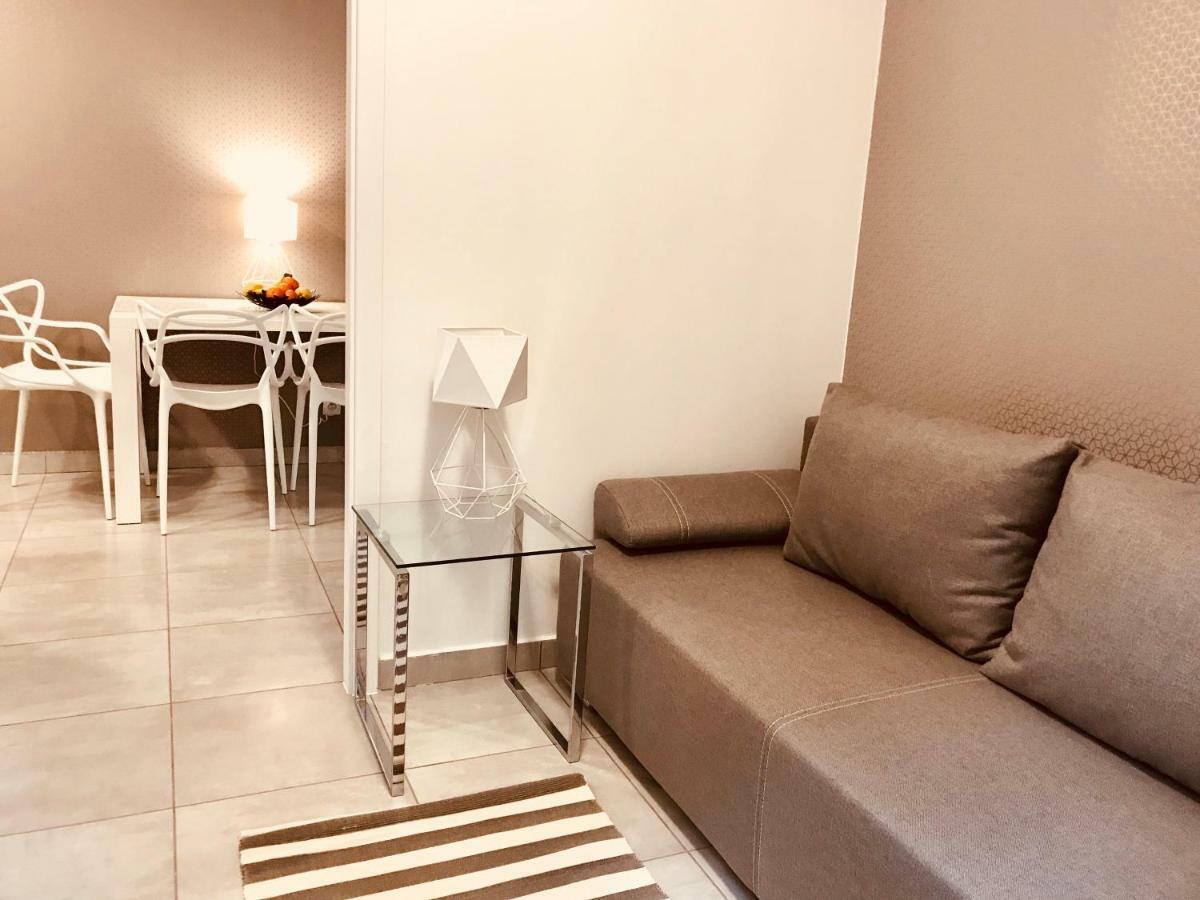 Apartamenty Aleksandry Apartament Przy Parku 斯维诺乌伊希切 外观 照片