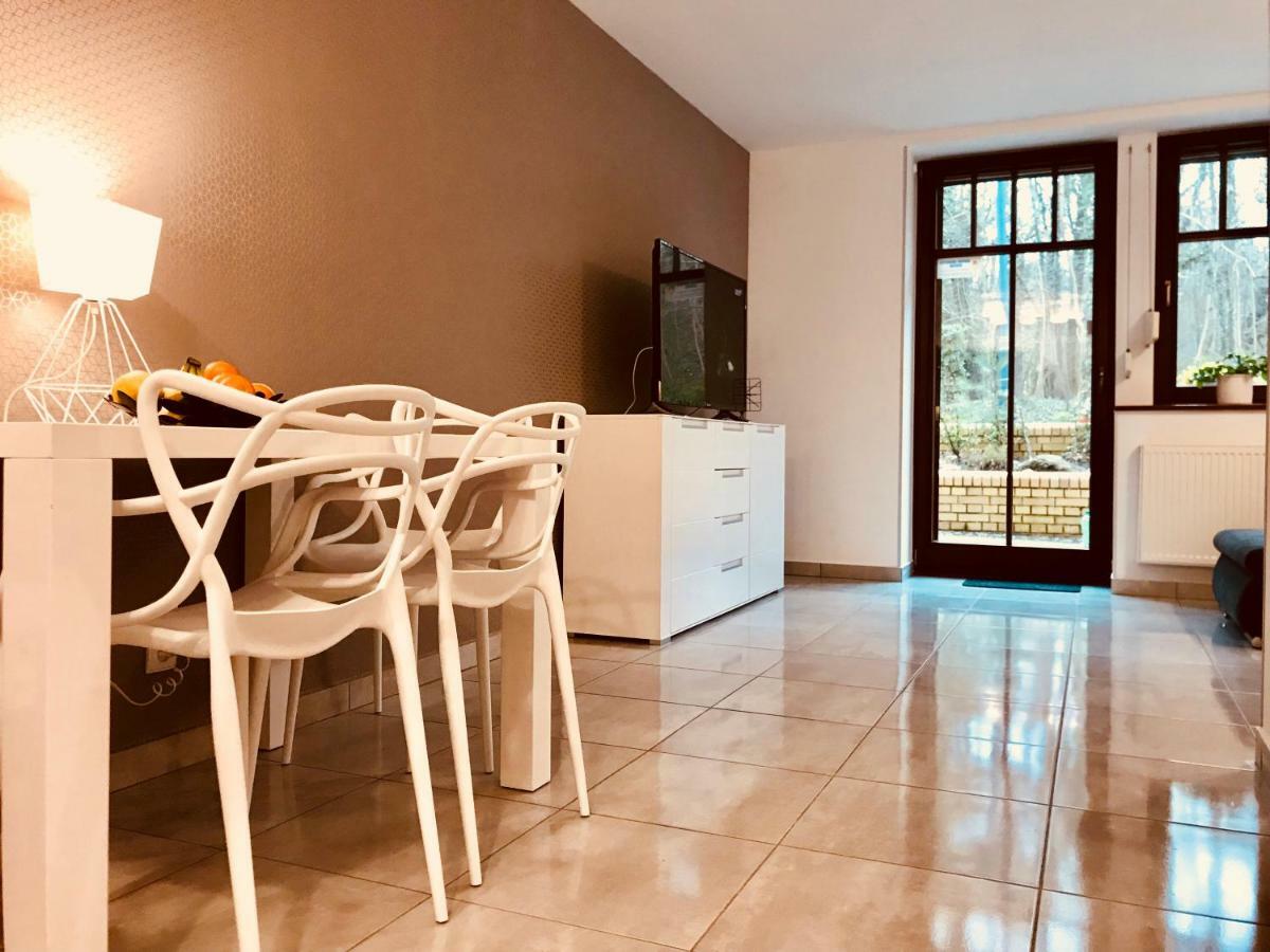 Apartamenty Aleksandry Apartament Przy Parku 斯维诺乌伊希切 外观 照片