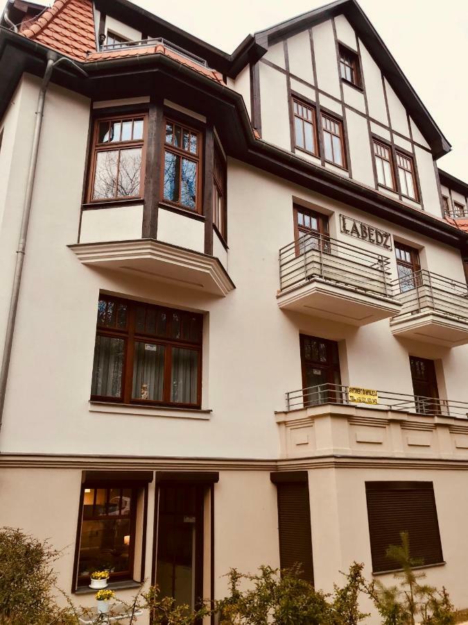 Apartamenty Aleksandry Apartament Przy Parku 斯维诺乌伊希切 外观 照片